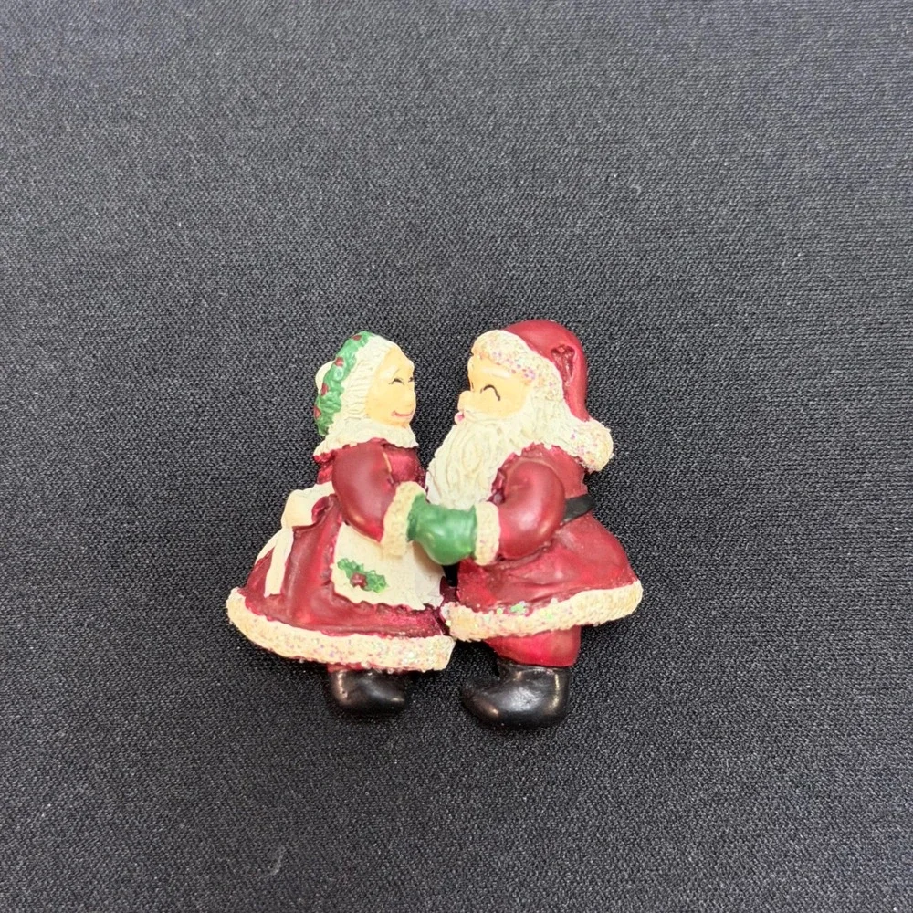 Christmas Lapel Pin Lot Unisex OS Red‎ Green Vintage Santa Sleigh 3pc Holiday